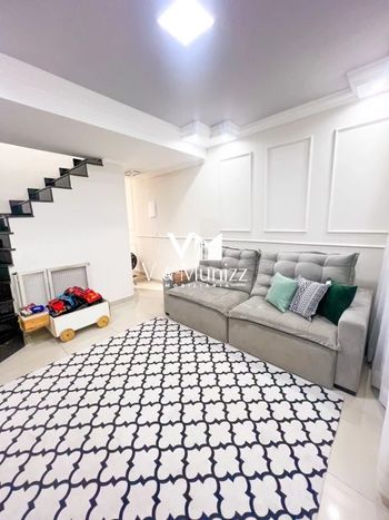 Foto 1 do(a) Casa de 3 quartos à venda em Jardim Triana, São Paulo