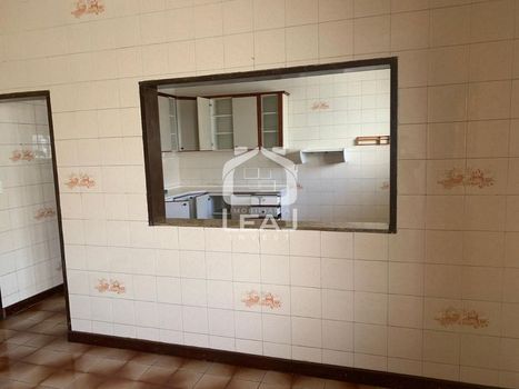 Foto 4 do(a) Casa de 3 quartos à venda em Parque Maria Helena, São Paulo