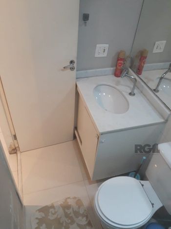 Foto 9 do(a) Flat de 2 quartos à venda em Glória, Porto Alegre