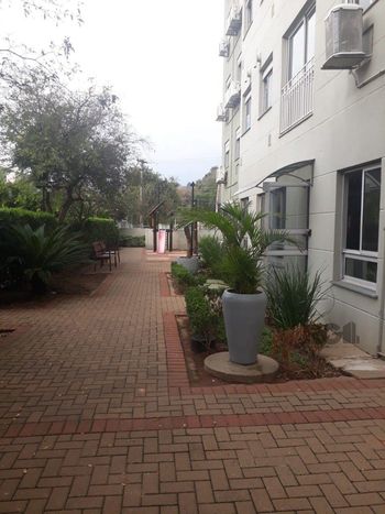Foto 18 do(a) Flat de 2 quartos à venda em Glória, Porto Alegre