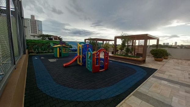 Foto 33 do(a) Apartamento de 3 quartos à venda em Andrade, Londrina