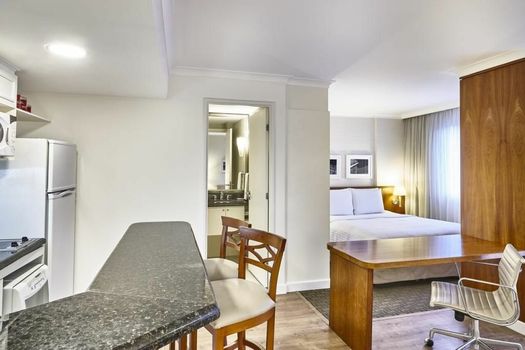 Foto 4 do(a) Flat de 1 quartos à venda em Vila Nova Conceição, São Paulo