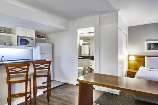 Foto 2 do(a) Flat de 1 quartos à venda em Vila Nova Conceição, São Paulo
