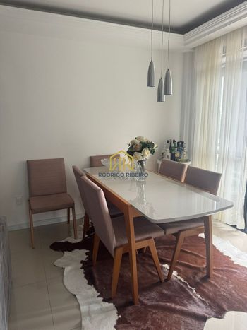 Foto 3 do(a) Apartamento de 2 quartos à venda em Estreito, Florianópolis