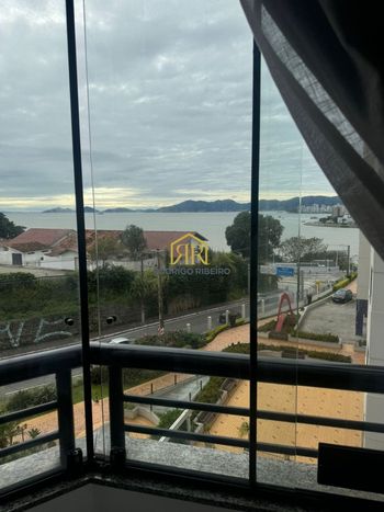 Foto 7 do(a) Apartamento de 2 quartos à venda em Estreito, Florianópolis