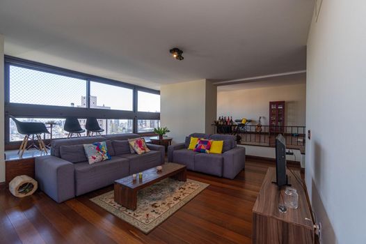 Foto 4 do(a) Flat de 3 quartos à venda em Mont Serrat, Porto Alegre