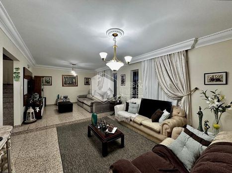 Foto 2 do(a) Casa de 4 quartos à venda em Vila São Pedro, São Paulo