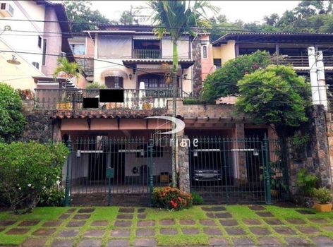 Foto 1 do(a) Casa de 5 quartos à venda em Camboinhas, Niterói
