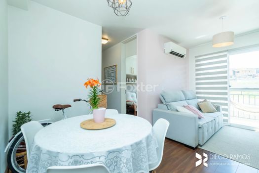 Foto 1 do(a) Apartamento de 2 quartos à venda em Camaquã, Porto Alegre