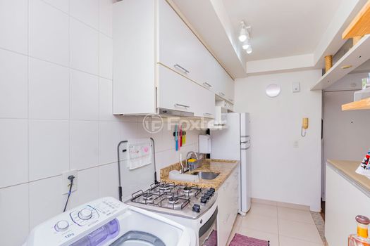 Foto 34 do(a) Apartamento de 2 quartos à venda em Camaquã, Porto Alegre