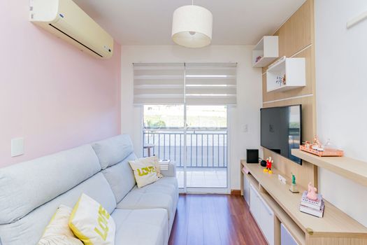 Foto 2 do(a) Apartamento de 2 quartos à venda em Camaquã, Porto Alegre