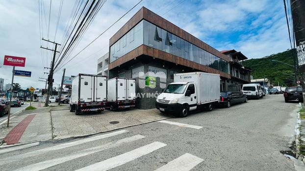 Foto 1 do(a) Edifício Inteiro false à venda em Fazendinha, Itajaí