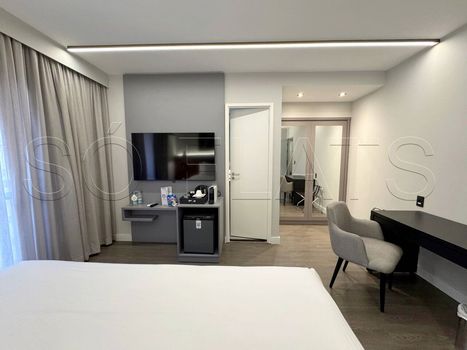 Foto 2 do(a) Flat de 1 quartos à venda em Jardim Europa, São Paulo