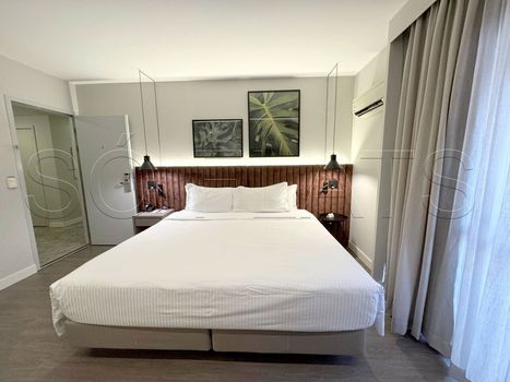 Foto 3 do(a) Flat de 1 quartos à venda em Jardim Europa, São Paulo