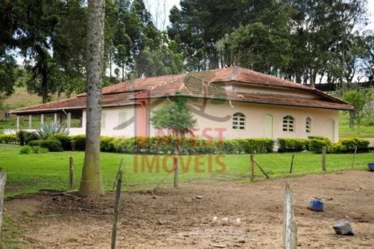 Foto 2 do(a) Fazenda / Sítio / Chácara de 4 quartos à venda em Jardim Santa Esmeralda, Sorocaba