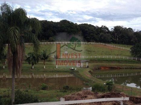 Foto 1 do(a) Fazenda / Sítio / Chácara de 4 quartos à venda em Jardim Santa Esmeralda, Sorocaba