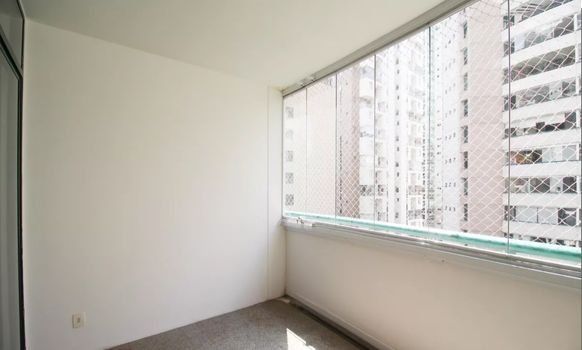 Foto 4 do(a) Apartamento de 3 quartos à venda em Indianópolis, São Paulo