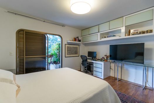 Foto 3 do(a) Apartamento de 4 quartos à venda em Campo Belo, São Paulo