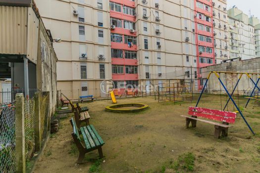 Foto 33 do(a) Apartamento de 2 quartos à venda em Humaitá, Porto Alegre