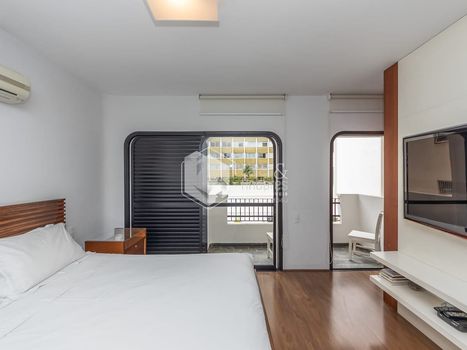 Foto 2 do(a) Cobertura de 5 quartos à venda em Cerqueira César, São Paulo