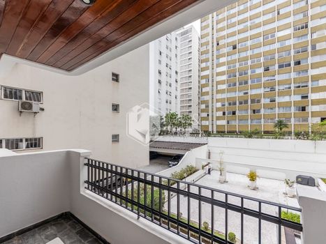 Foto 1 do(a) Cobertura de 5 quartos à venda em Cerqueira César, São Paulo