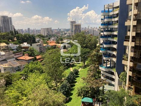 Foto 14 do(a) Apartamento de 4 quartos à venda em Jardim Vitória Régia, São Paulo