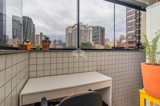 Foto 22 do(a) Apartamento de 3 quartos à venda em Passo da Areia, Porto Alegre