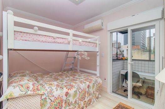 Foto 21 do(a) Apartamento de 3 quartos à venda em Passo da Areia, Porto Alegre
