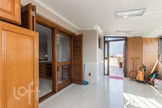 Foto 40 do(a) Apartamento de 3 quartos à venda em Vila Ipiranga, Porto Alegre