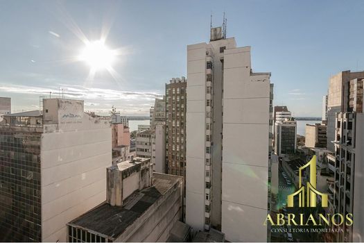 Foto 1 do(a) Apartamento de 1 quartos à venda em Centro Histórico, Porto Alegre