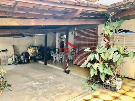 Foto 2 do(a) Casa de 3 quartos à venda em Alípio de Melo, Belo Horizonte