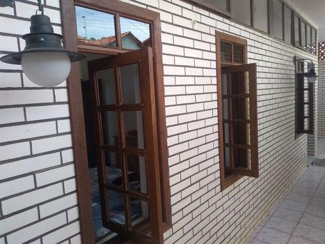 Foto 2 do(a) Casa de 4 quartos à venda em Glória, Belo Horizonte