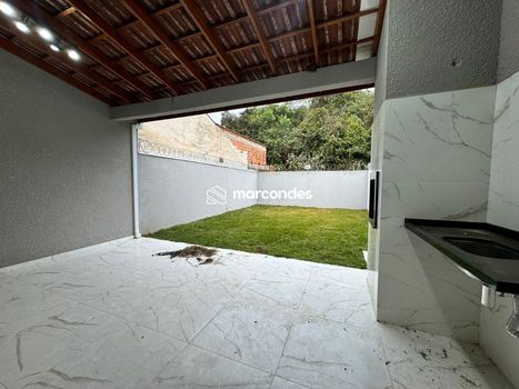 Foto 4 do(a) Casa de 3 quartos à venda em Nações, Fazenda Rio Grande