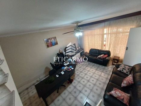 Foto 3 do(a) Casa de 2 quartos à venda em Parque Maria Luiza, São Paulo