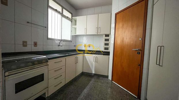 Foto 6 do(a) Sala / Conjunto Comercial de 3 quartos à venda em Santo Antônio, Belo Horizonte