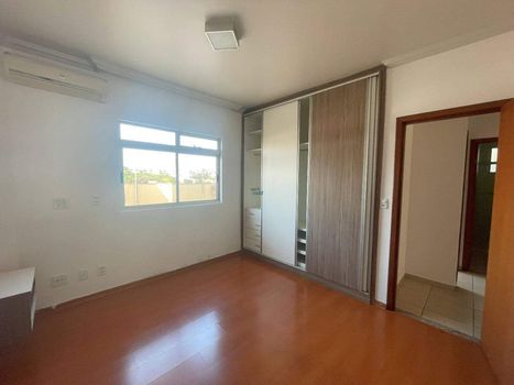 Foto 4 do(a) Casa de 3 quartos à venda em Arcádia, Contagem