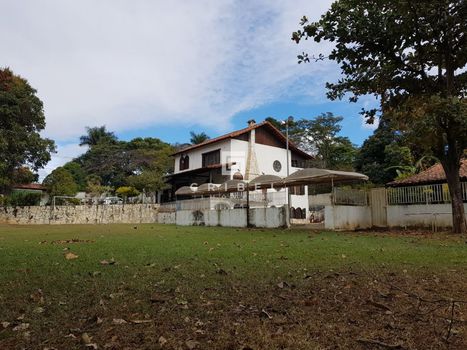 Foto 5 do(a) Casa de 5 quartos à venda em Braúnas, Belo Horizonte