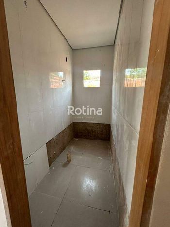Foto 11 do(a) Casa de 2 quartos à venda em São Jorge, Uberlândia