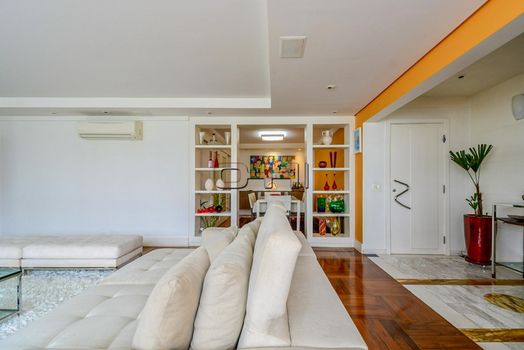 Foto 5 do(a) Apartamento de 3 quartos à venda em Jardim Europa, São Paulo