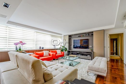 Foto 2 do(a) Apartamento de 3 quartos à venda em Jardim Europa, São Paulo
