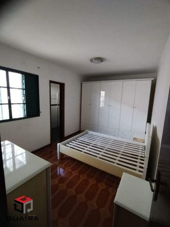 Foto 15 do(a) Casa de 3 quartos à venda em Vila Aquilino, Santo André