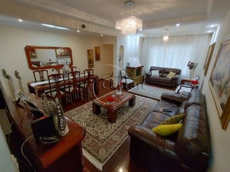 Foto 1 do(a) Casa de 3 quartos à venda em Jardim Avelino, São Paulo