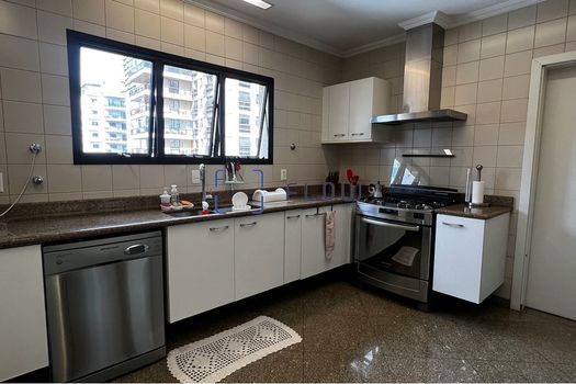 Foto 35 do(a) Apartamento de 4 quartos à venda em Moema, São Paulo
