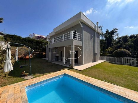 Foto 1 do(a) Casa em Condomínio de 4 quartos à venda em Golf Gardens, Carapicuíba