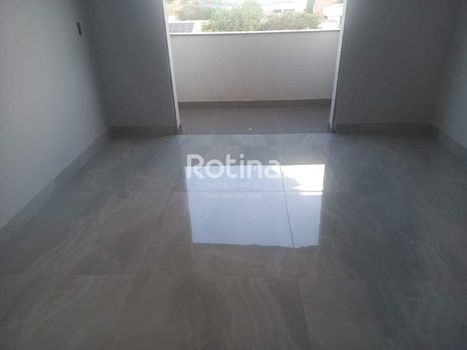 Foto 7 do(a) Cobertura de 3 quartos à venda em Santa Mônica, Uberlândia