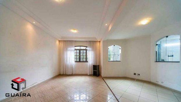 Foto 4 do(a) Casa de 3 quartos à venda em Parque Jaçatuba, Santo André