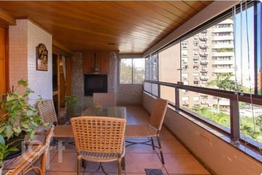 Foto 1 do(a) Apartamento de 3 quartos à venda em Petrópolis, Porto Alegre