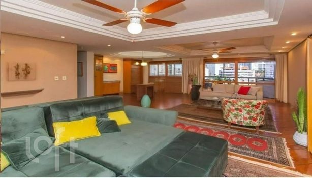 Foto 4 do(a) Apartamento de 3 quartos à venda em Petrópolis, Porto Alegre