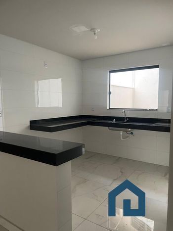 Foto 5 do(a) Casa de 3 quartos à venda em Floramar, Belo Horizonte
