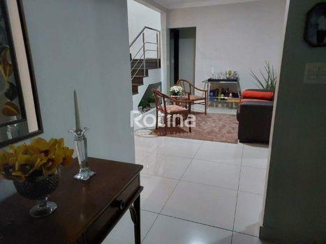 Foto 4 do(a) Casa em Condomínio de 4 quartos à venda em Morada do Sol, Uberlândia